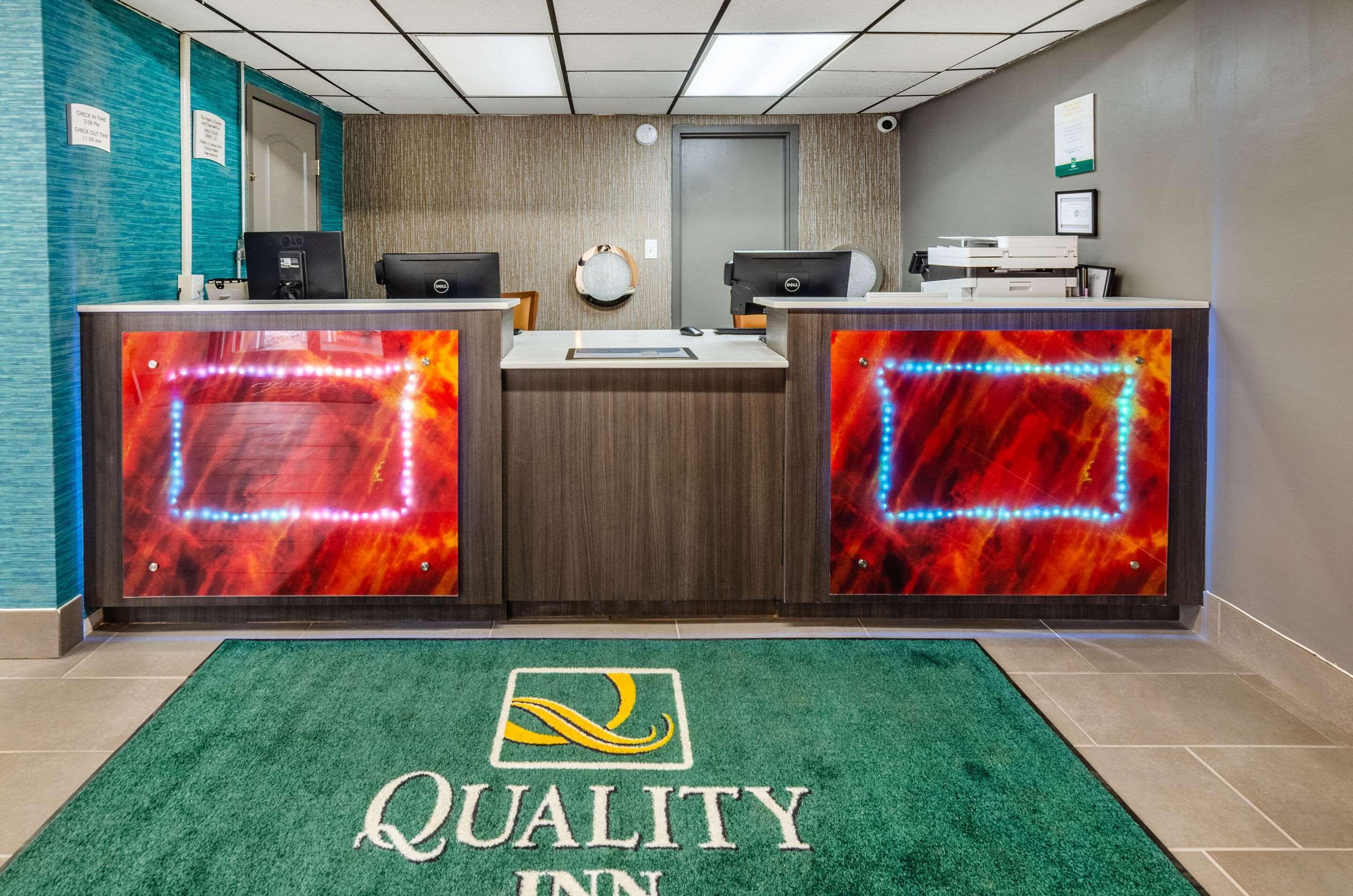 Quality Inn Bristol Exterior photo